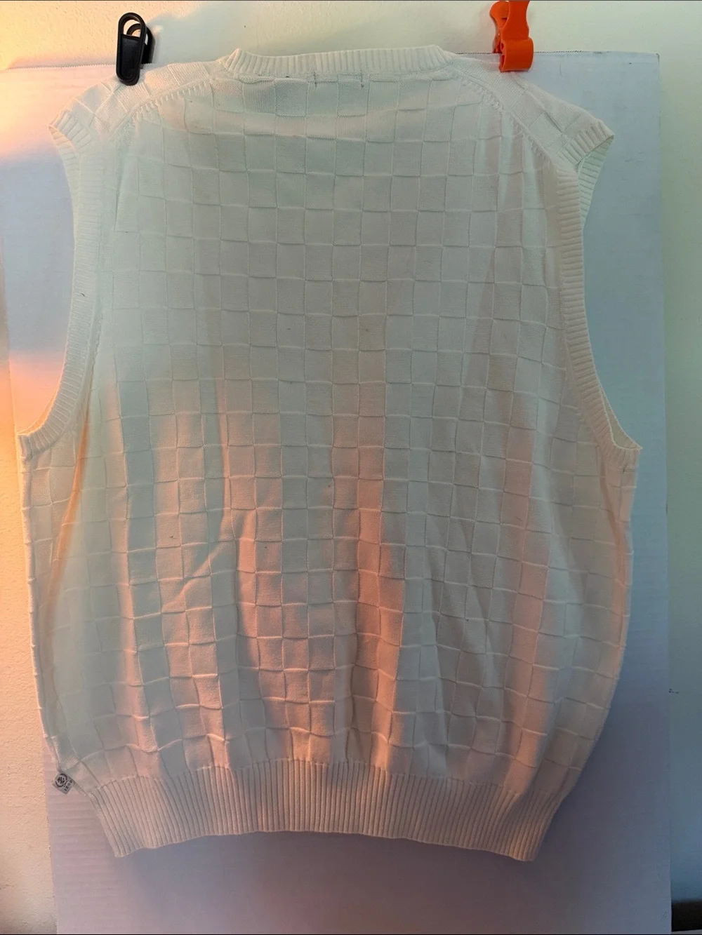 Izod Cream Textured V-Neck Sweater Vest